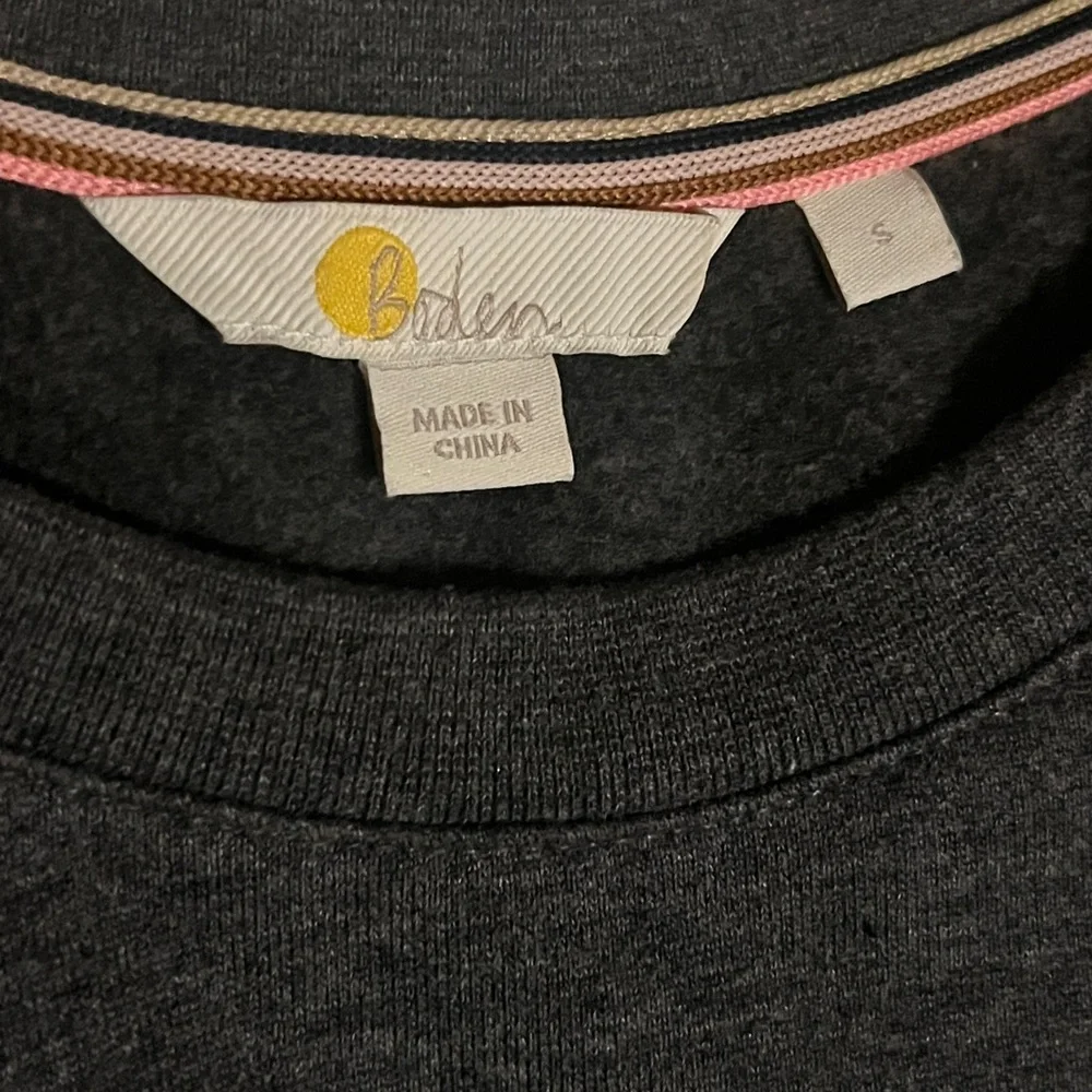 Boden Bird Embroidered Gray Sweater Small - Picture 7 of 16